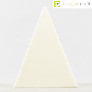 piramide-in-ceramica-bianca-2