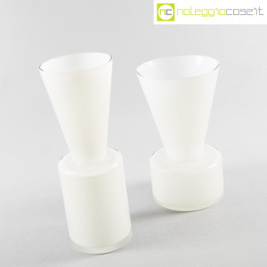 Ambrogio Pozzi Design, coppia di vasi in vetro incamiciato bianco, Ambrogio Pozzi (2)