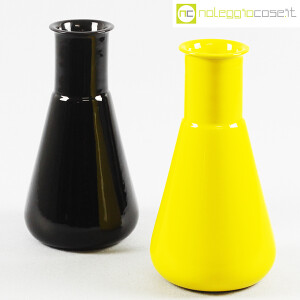 Gabbianelli, vasi bottiglia nero e giallo, Roberto Arioli (1)
