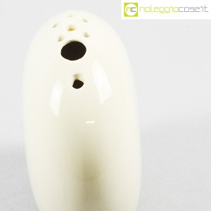 SCC Ceramiche, vaso bianco con buchi (7)