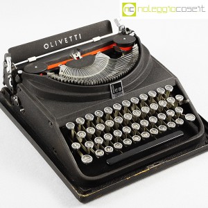 Olivetti, macchina da scrivere ICO MP1 nero opaco, Aldo e Adriano Magnelli (4)