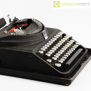 Olivetti, macchina da scrivere ICO MP1 nero opaco, Aldo e Adriano Magnelli (6)