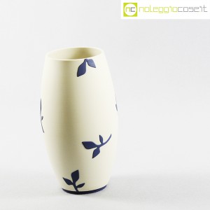 Paola Lenti, vaso bianco decori blu (3)